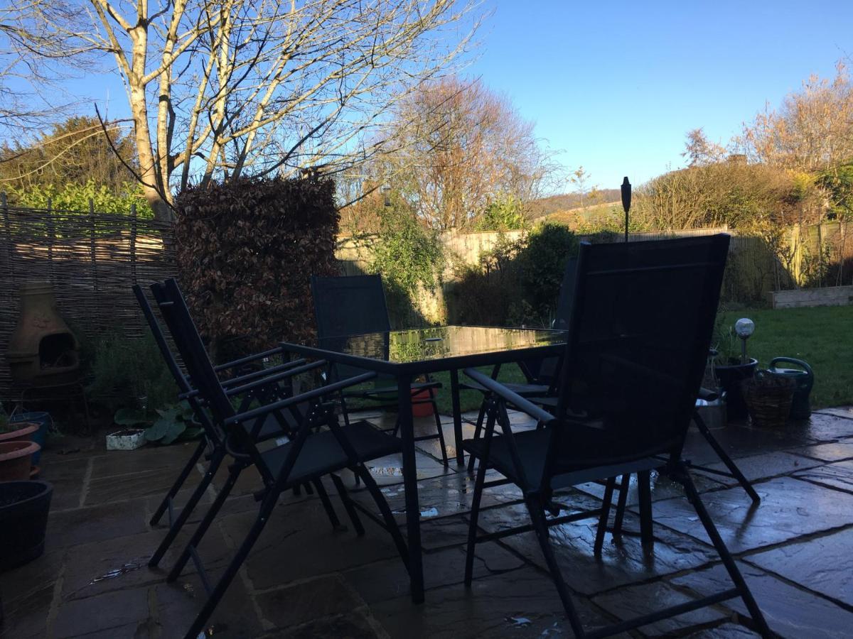 5 Charlton Mill Way B&B Chichester Eksteriør bilde