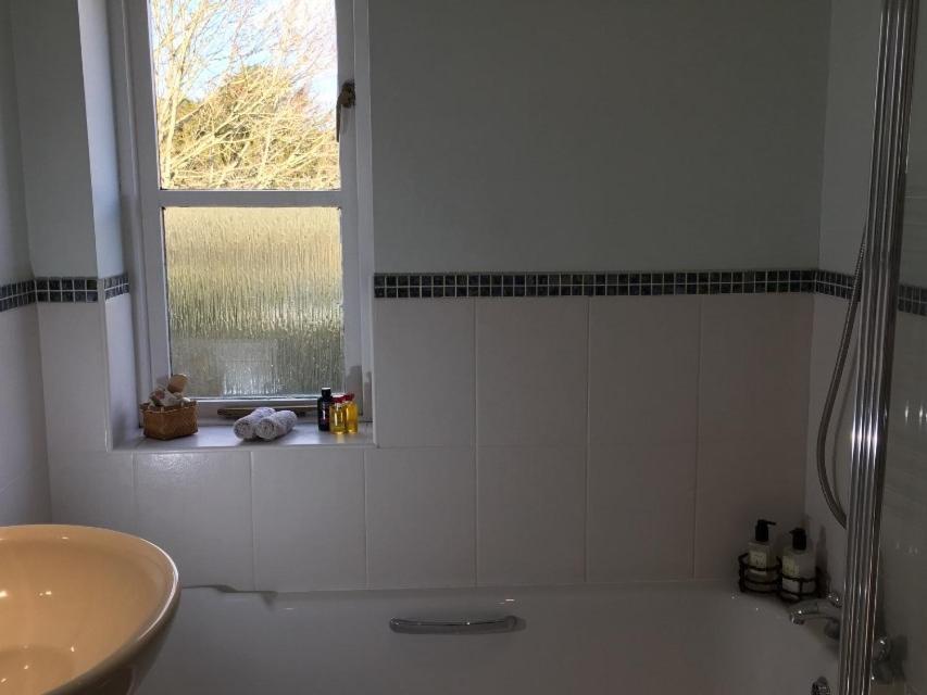 5 Charlton Mill Way B&B Chichester Rom bilde