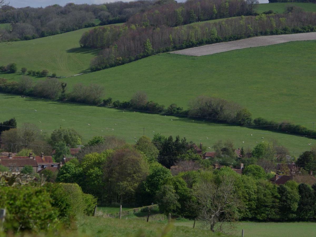 5 Charlton Mill Way B&B Chichester Eksteriør bilde